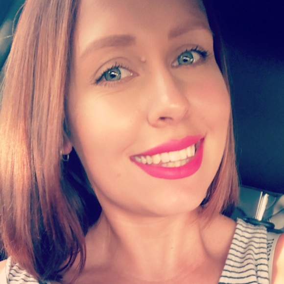 Meet your Posher, Monika - Picture 1 of 1